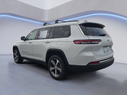 Used 2024 Jeep Grand Cherokee L Limited w/ Luxury Tech Group II AWD/4WD image 3