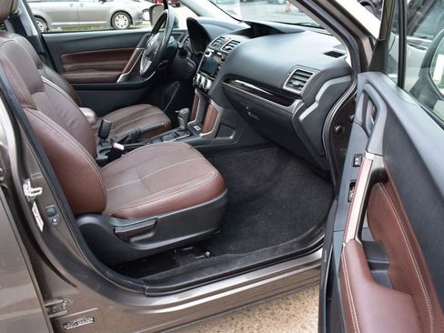 Used 2017 Subaru Forester 2.5i Touring AWD/4WD image 16