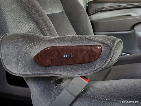 Used 2015 GMC Savana 2500 image 52