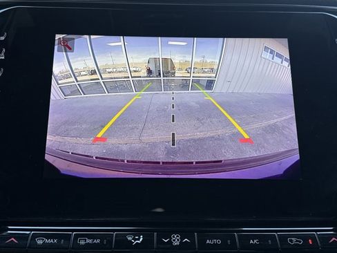 Used 2023 Jeep Wagoneer Series II image 10