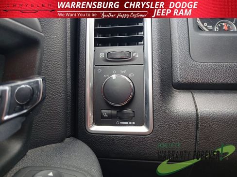 Used 2024 RAM 1500 Warlock AWD/4WD image 31