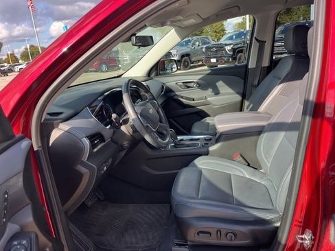 Used 2020 Chevrolet Traverse Premier image 17