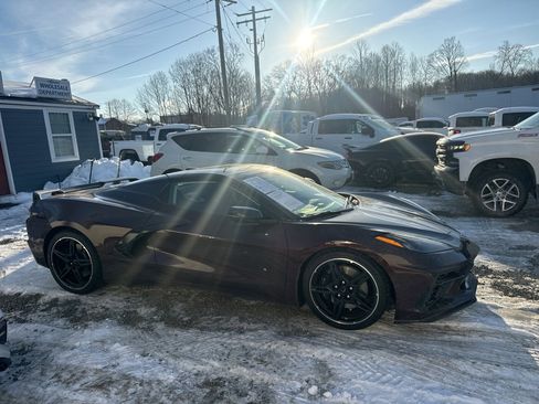 Used 2023 Chevrolet Corvette Stingray w/ Z51 Performance Package image 8