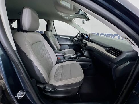 Certified 2022 Ford Escape SE w/ Convenience Package FWD image 32
