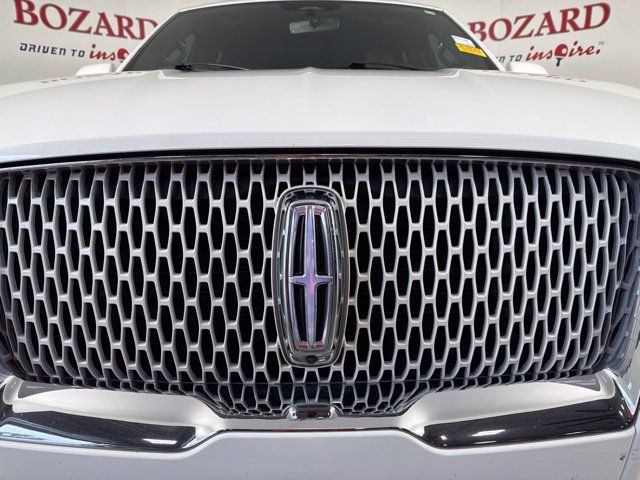 Used 2022 Lincoln Navigator L Reserve AWD/4WD image 6