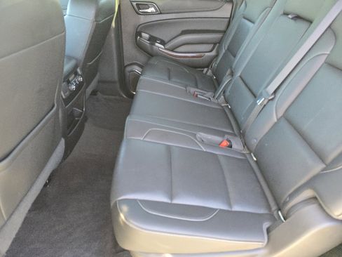 Used 2019 GMC Yukon XL SLT image 12