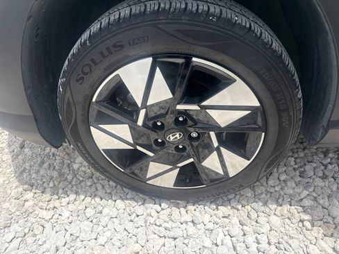 Used 2024 Hyundai Kona SEL FWD image 11