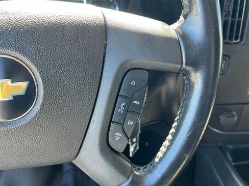 Used 2022 Chevrolet Express 2500 w/ Driver Convenience Package image 27