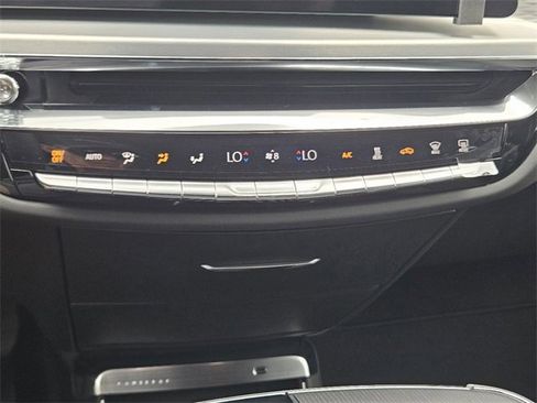 New 2024 Cadillac Lyriq Sport image 17