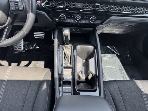 Used 2024 Honda Accord Sport image 28