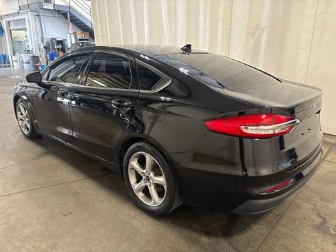 Used 2020 Ford Fusion SE FWD image 6