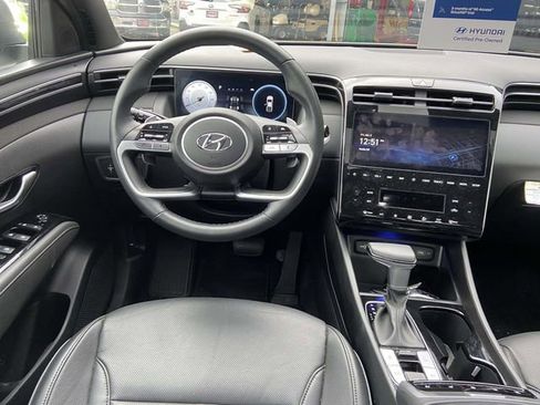 Certified 2024 Hyundai Santa Cruz Limited image 9