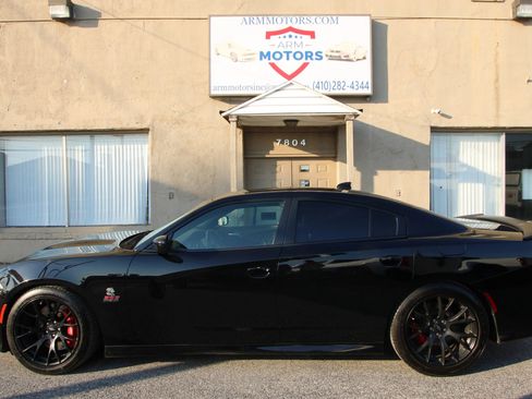 Used 2019 Dodge Charger Scat Pack w/ Dynamics Package image 5