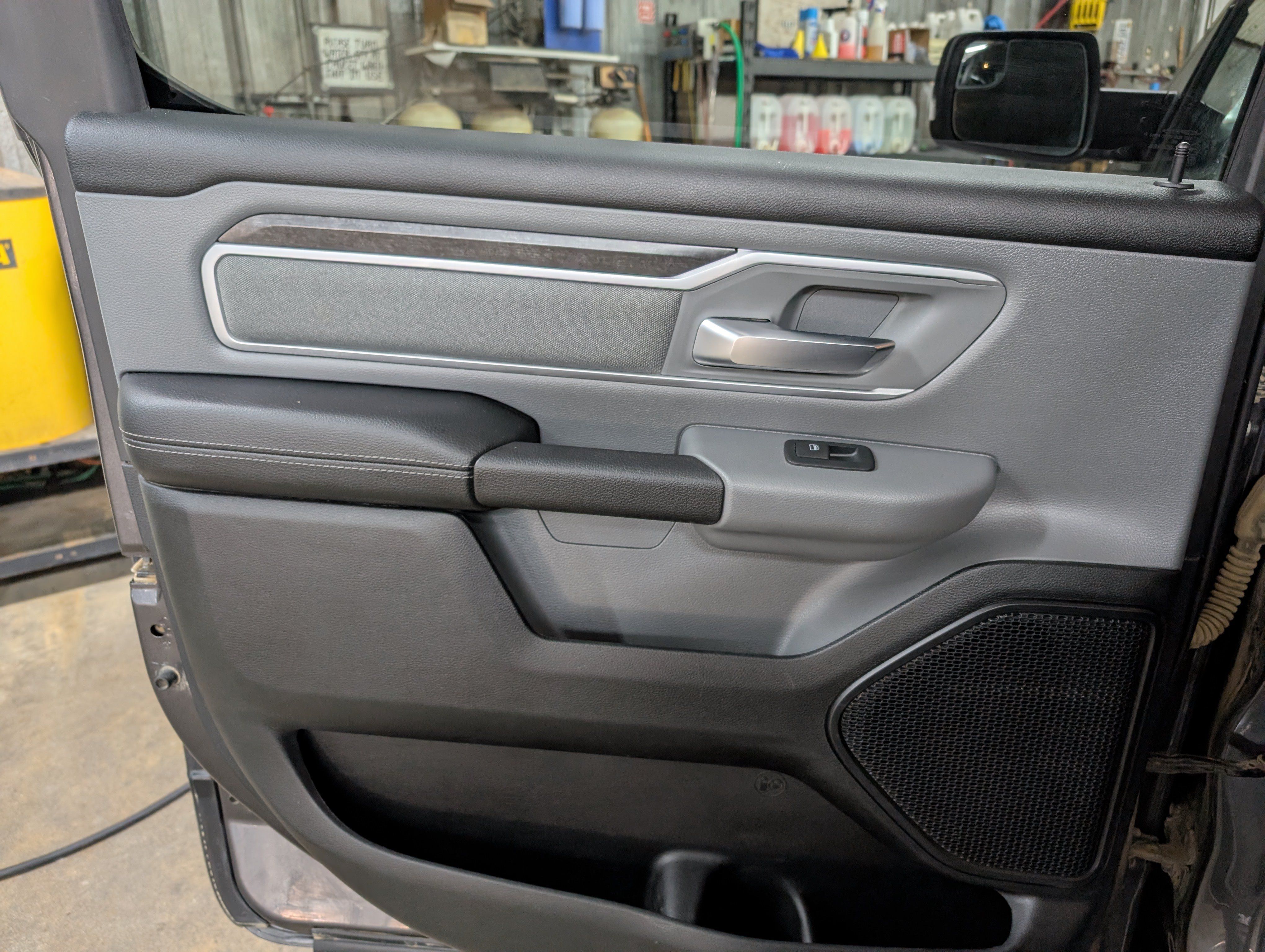 Used 2020 RAM 1500 Big Horn AWD/4WD image 5