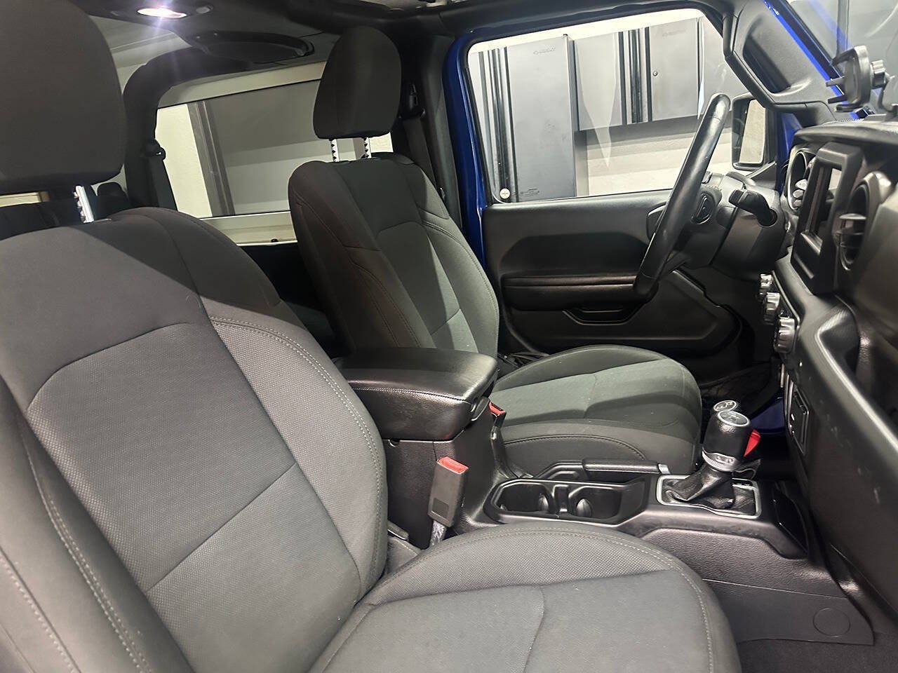 Used 2018 Jeep Wrangler Sport AWD/4WD image 30