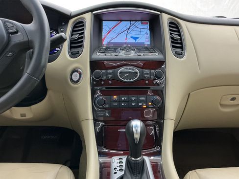 Used 2016 INFINITI QX50 2WD w/ Premium Plus Package image 30