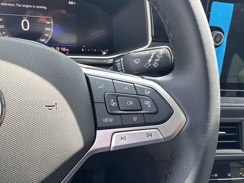 New 2026 Volkswagen Taos SE AWD/4WD image 18