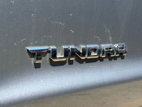 Used 2014 Toyota Tundra Limited w/ Limited Premium Package AWD/4WD image 5