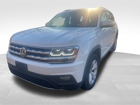 Used 2019 Volkswagen Atlas SE image 3