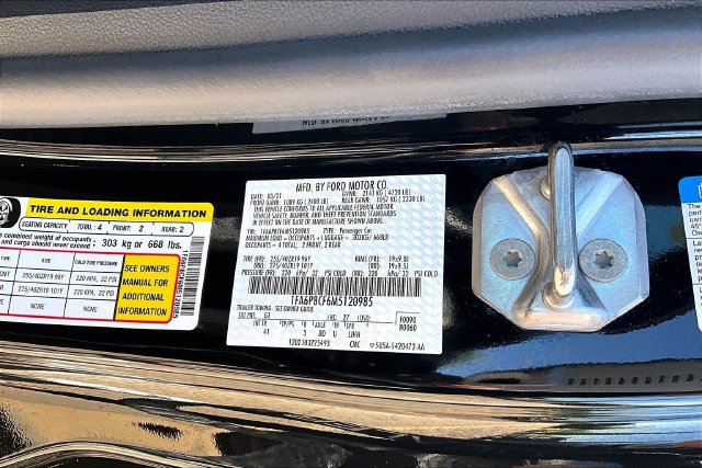Used 2021 Ford Mustang GT Premium w/ GT Performance Package RWD image 31