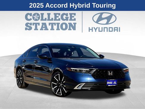 Used 2025 Honda Accord Touring image 1