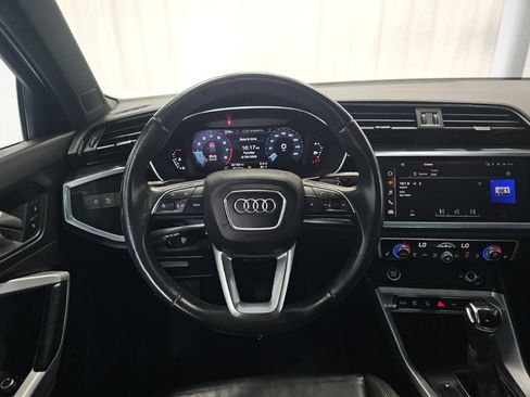 Used 2023 Audi Q3 2.0T Premium w/ Convenience Package AWD/4WD image 6
