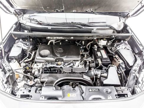 Used 2020 Toyota RAV4 XLE Premium image 37