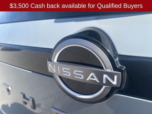 New 2026 Nissan Pathfinder Platinum image 40