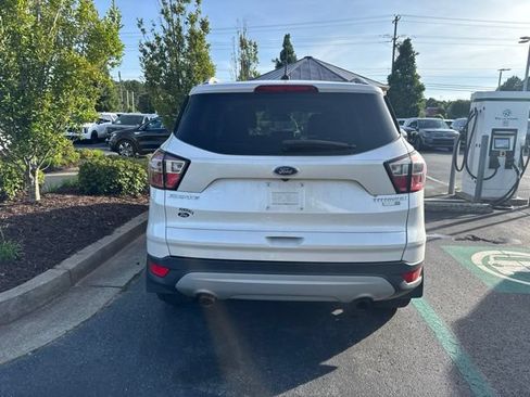 Used 2017 Ford Escape Titanium w/ Equipment Group 301A AWD/4WD image 3