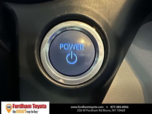 Used 2024 Toyota Sienna LE FWD image 29