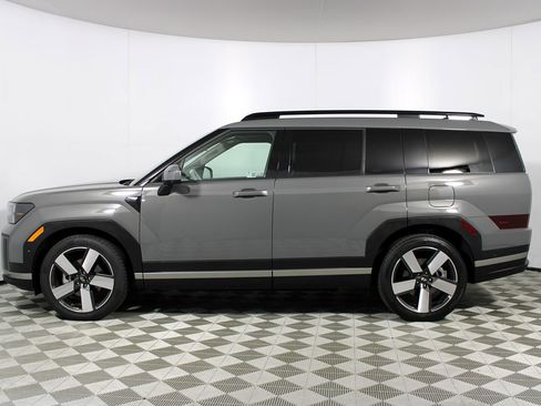 Used 2025 Hyundai Santa Fe Limited image 53