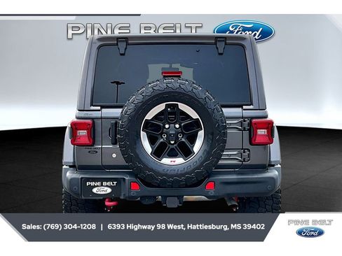 Used 2018 Jeep Wrangler Unlimited Rubicon AWD/4WD image 4