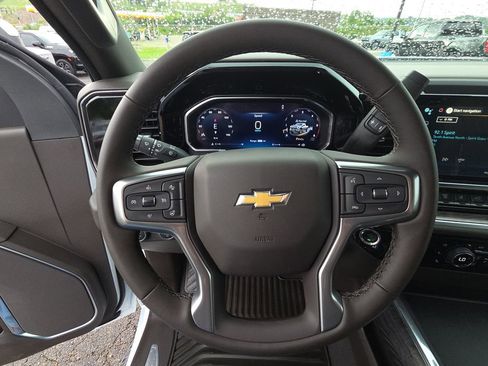 New 2026 Chevrolet Silverado 3500 LTZ w/ LTZ Convenience Package AWD/4WD image 18