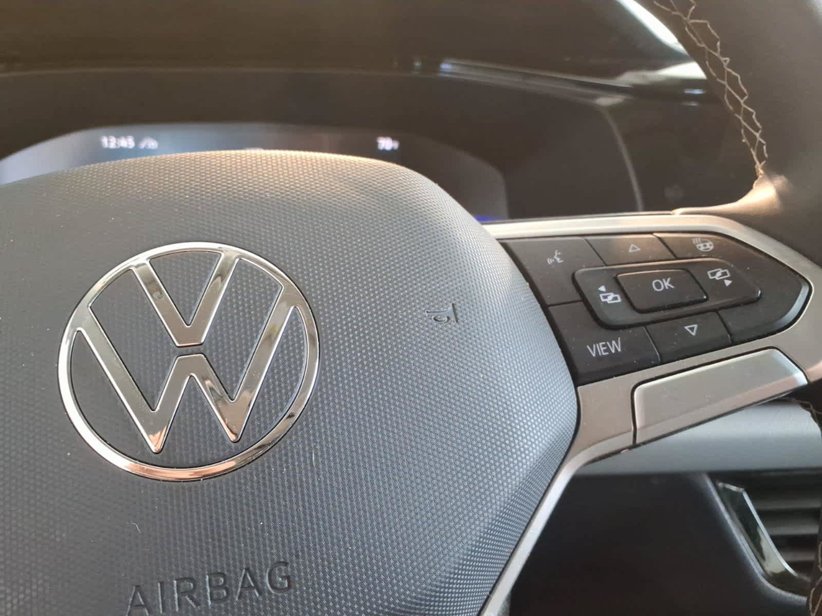 Used 2023 Volkswagen Taos S w/ Driver Assistance Package AWD/4WD image 17