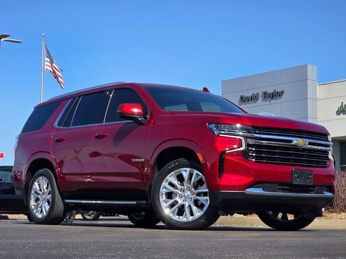 Used 2021 Chevrolet Tahoe LT w/ LT Signature Package image 37