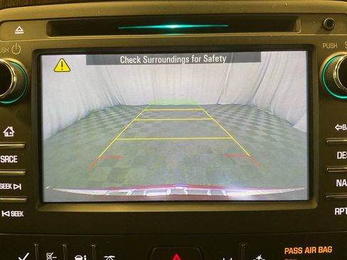 Used 2017 Chevrolet Traverse Premier image 22