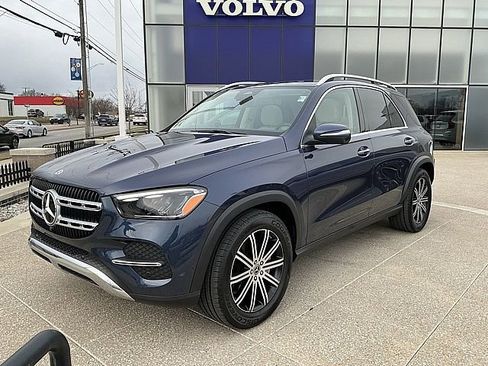 Used 2025 Mercedes-Benz GLE 350 4MATIC image 3