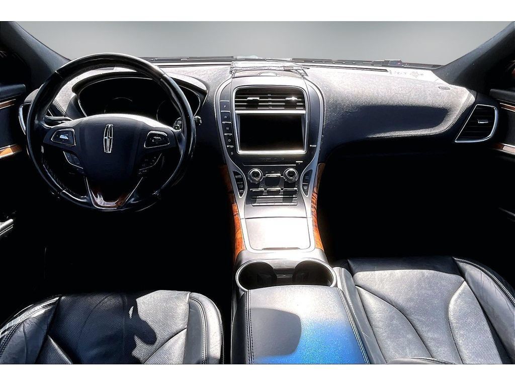 Used 2016 Lincoln MKX Reserve w/ Equipment Group 102A AWD/4WD image 7