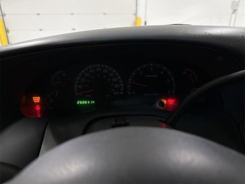 Used 2002 Ford F150 Lariat image 11