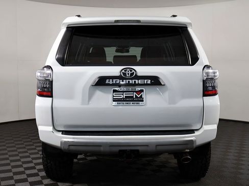 Used 2014 Toyota 4Runner Trail AWD/4WD image 10
