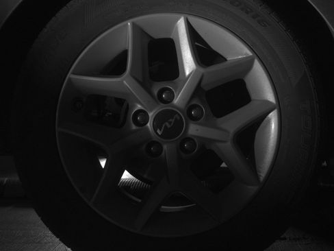 Used 2025 Kia Soul LX w/ LX Technology Package FWD image 15