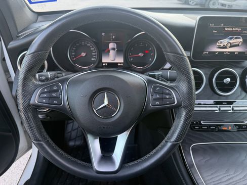 Used 2019 Mercedes-Benz GLC 300 image 30