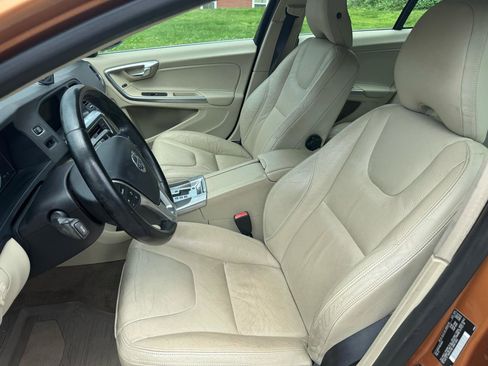 Used 2011 Volvo S60 T6 AWD/4WD image 12