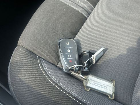 Used 2025 Chevrolet Blazer LT image 25