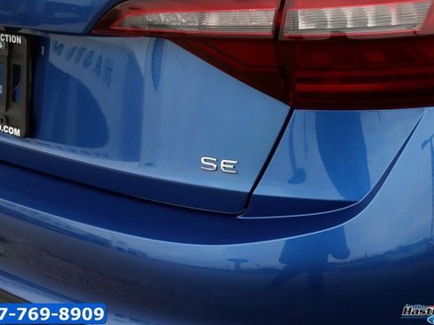 Used 2022 Volkswagen Jetta SE image 7