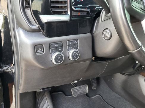 Used 2022 GMC Sierra 1500 SLT w/ SLT Convenience Package image 18