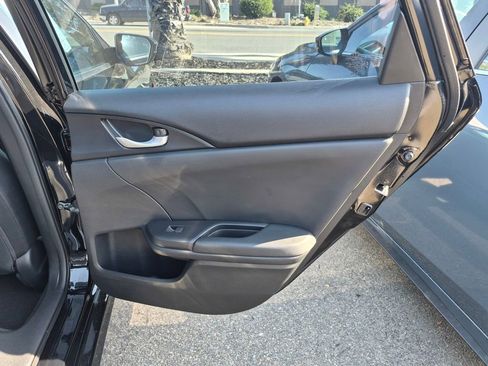 Used 2019 Honda Civic Sport image 24
