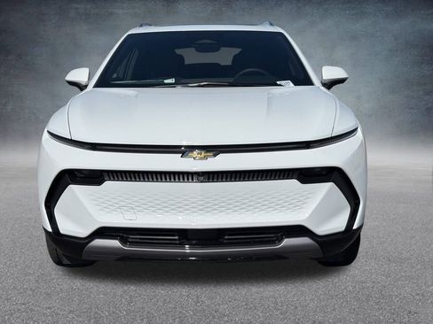 New 2026 Chevrolet Equinox EV LT image 7