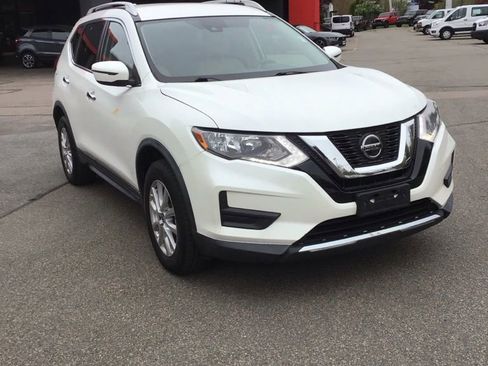 Used 2019 Nissan Rogue SV AWD/4WD image 1