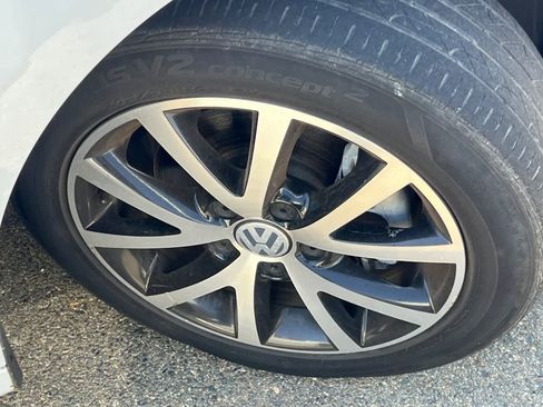 Used 2018 Volkswagen Jetta SE image 15